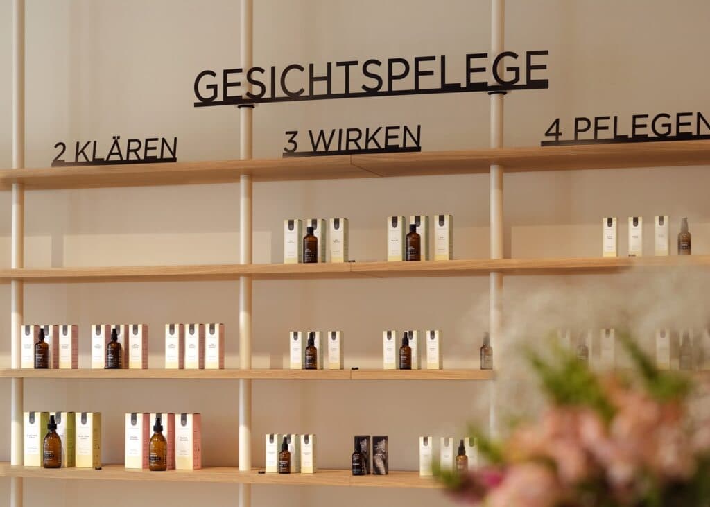 2023_JUNGLUECK_STORE_DSCF0164_quer