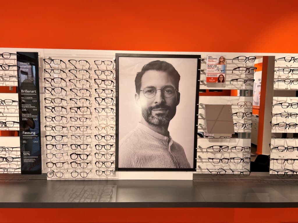 Robin Look Freiburg (2) Robin Look Freiburg - Optiker Brillen frontal